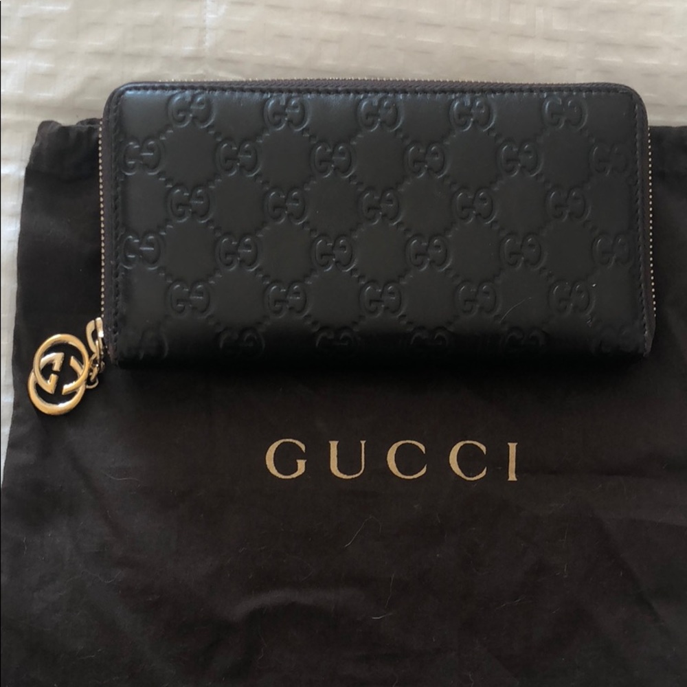 Brown leather Gucci wallet